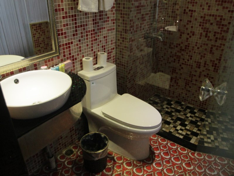 hotelPic