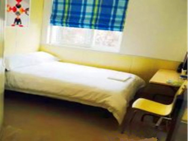hotelPic