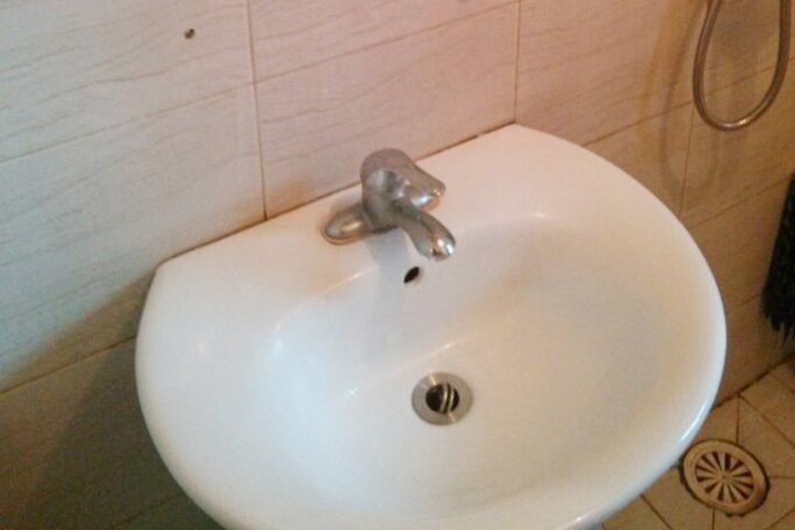 hotelPic