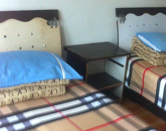hotelPic