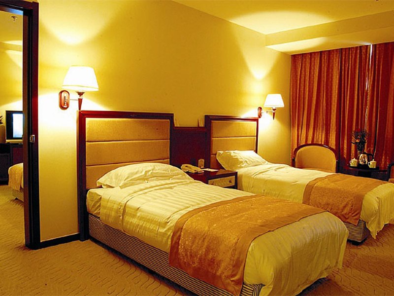 hotelPic