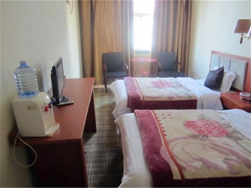 hotelPic