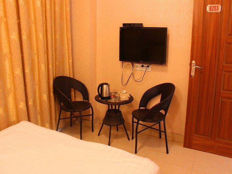 hotelPic