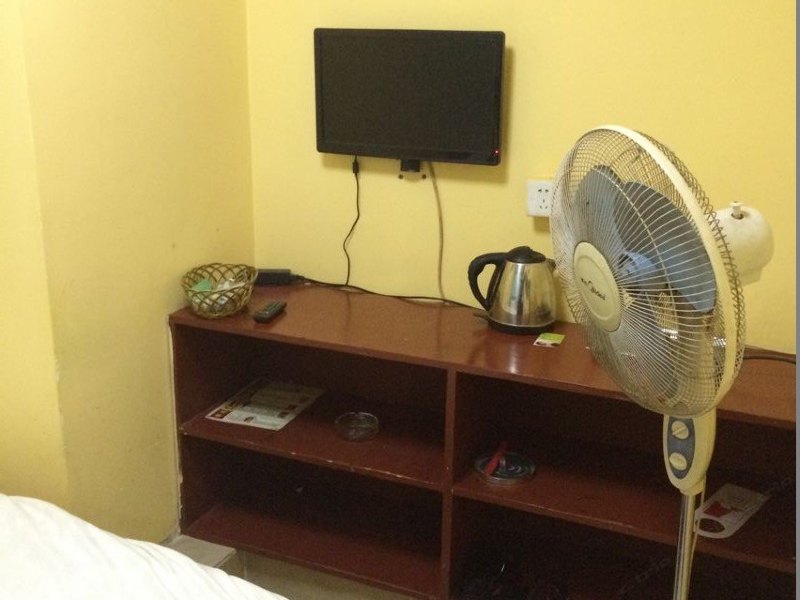 hotelPic