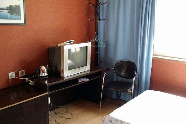 hotelPic