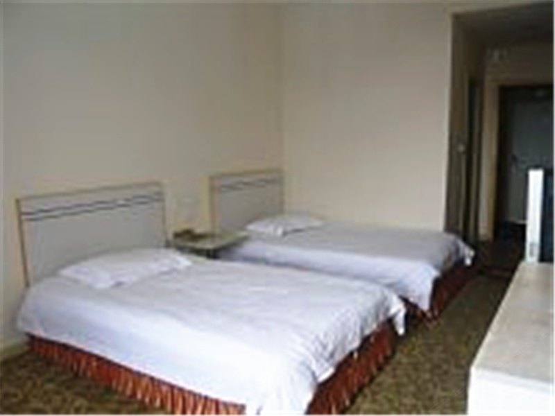 hotelPic