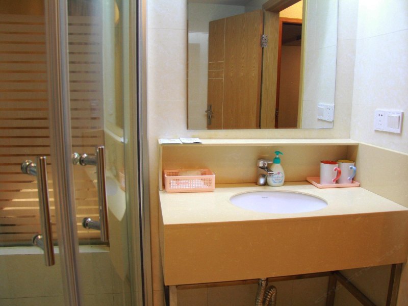 hotelPic