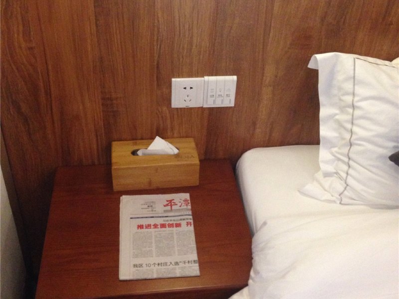 hotelPic