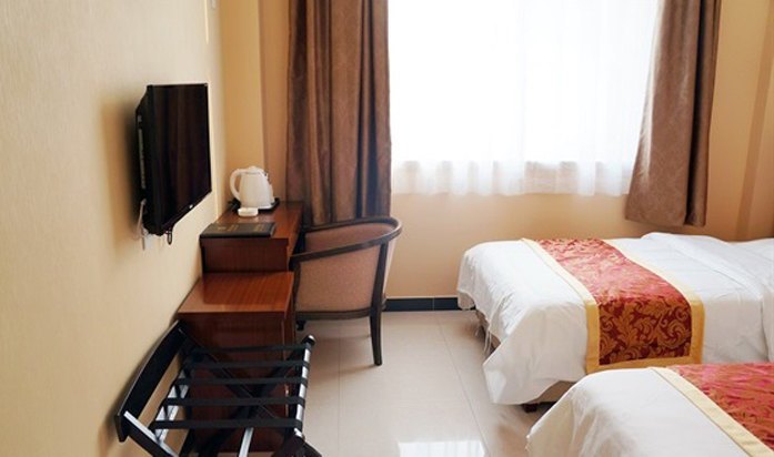hotelPic