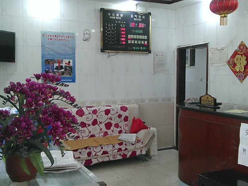 hotelPic
