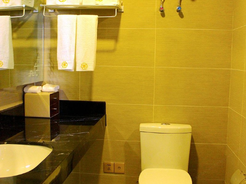 hotelPic