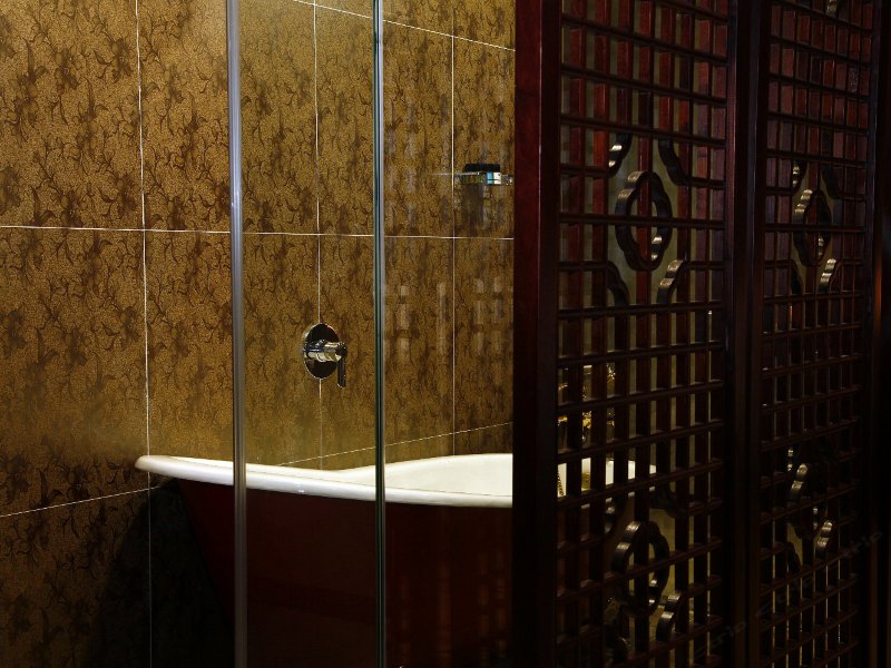 hotelPic