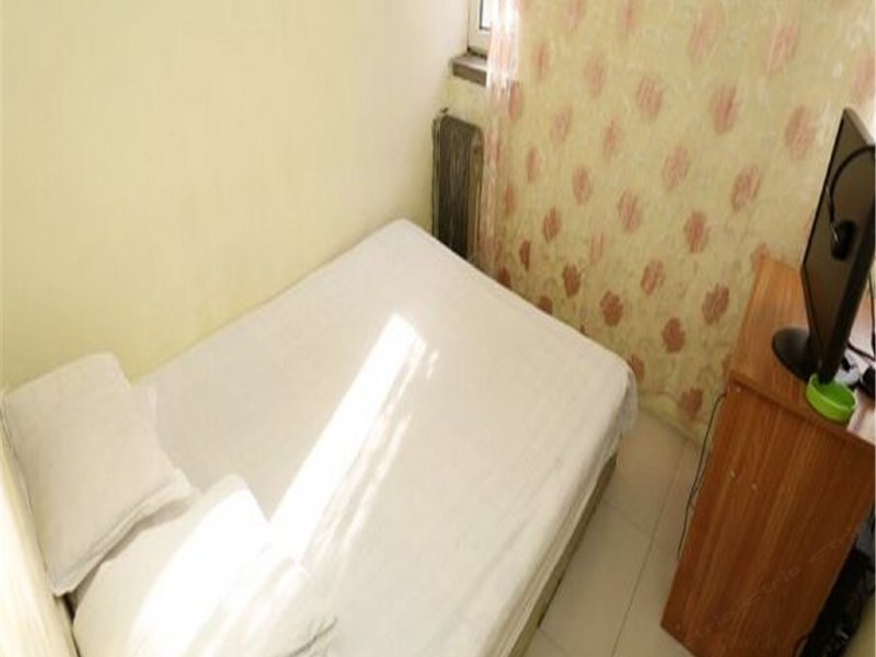hotelPic