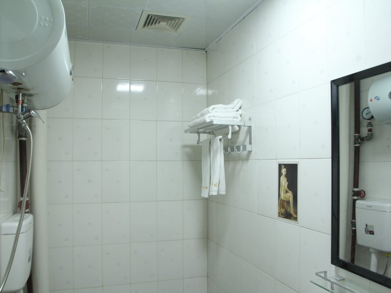 hotelPic