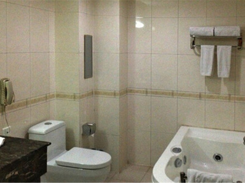 hotelPic