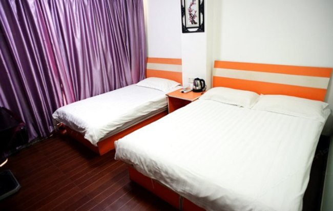 hotelPic