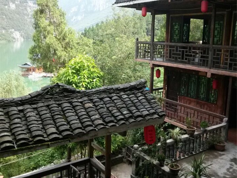 酉阳龚滩古镇宜安居客栈