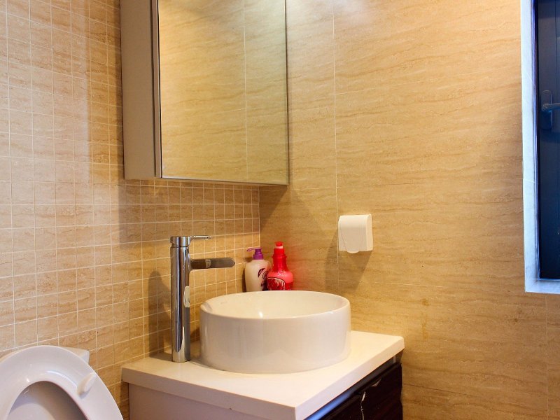 hotelPic