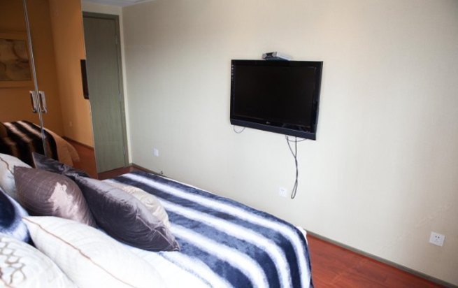 hotelPic
