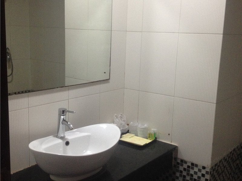 hotelPic