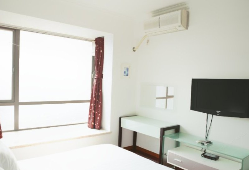 hotelPic