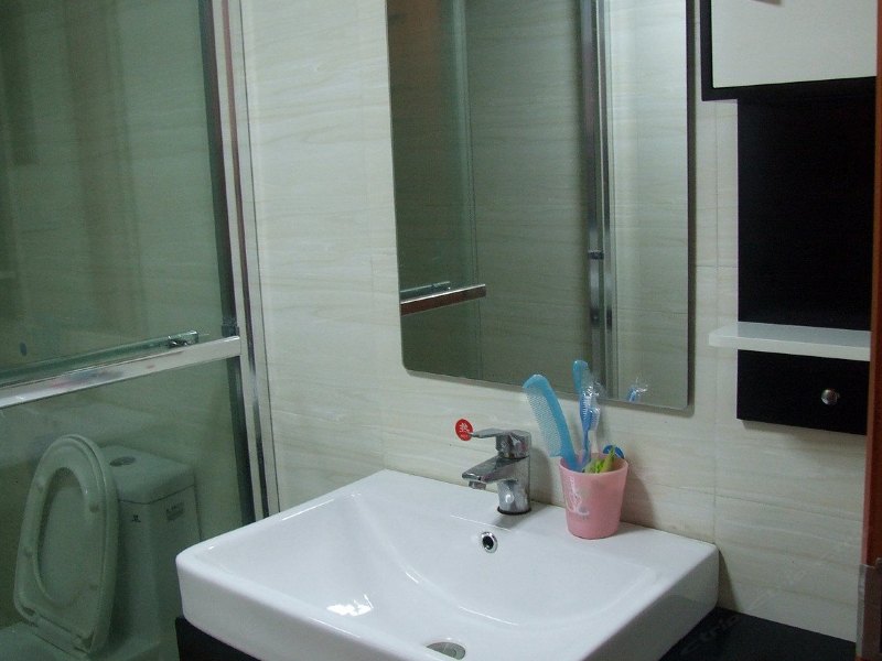 hotelPic