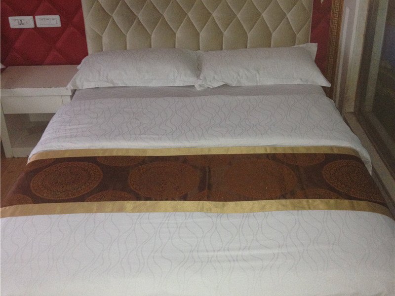 hotelPic