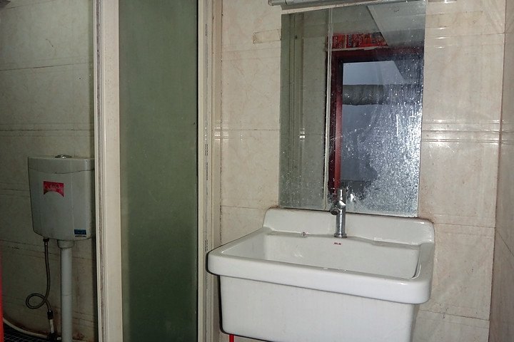 hotelPic