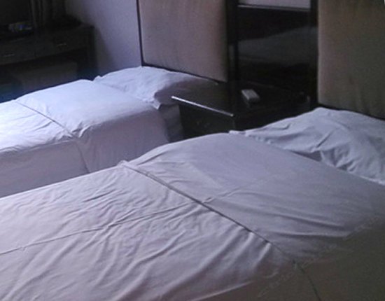 hotelPic