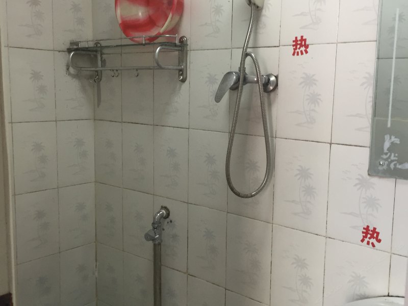 hotelPic