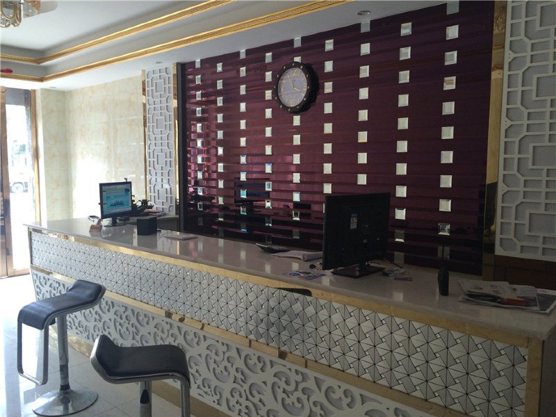 hotelPic
