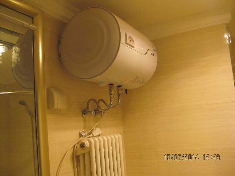 hotelPic