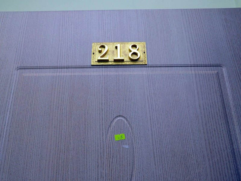 hotelPic