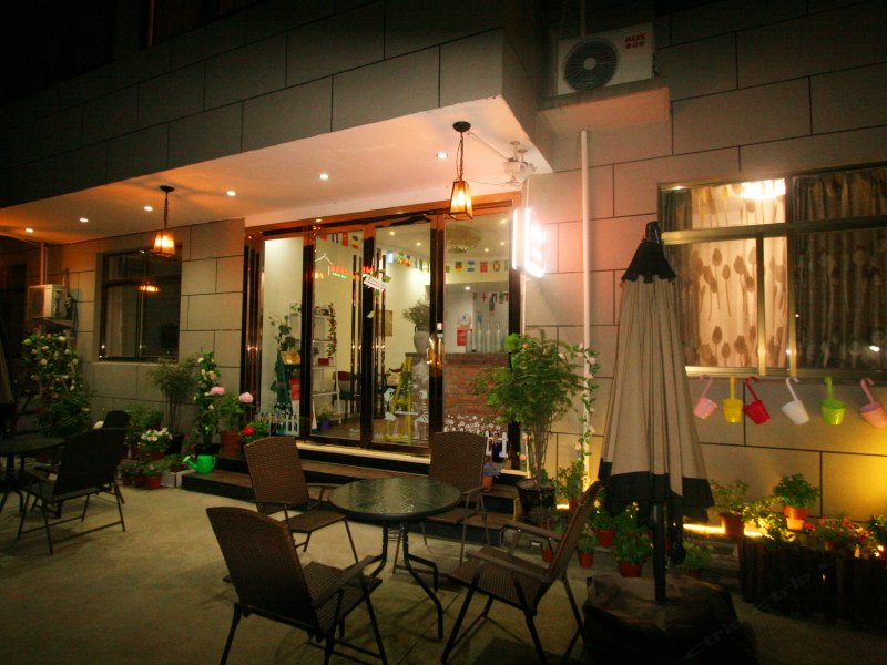 彩云堂国际青年旅舍(西塘平川店)