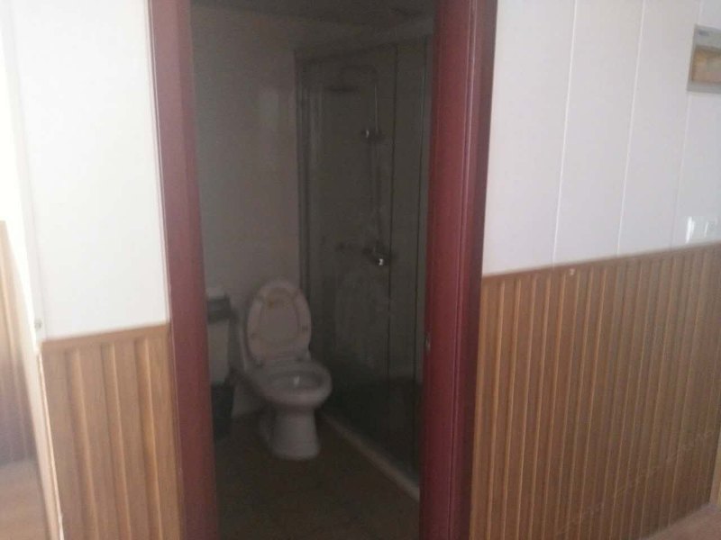 hotelPic