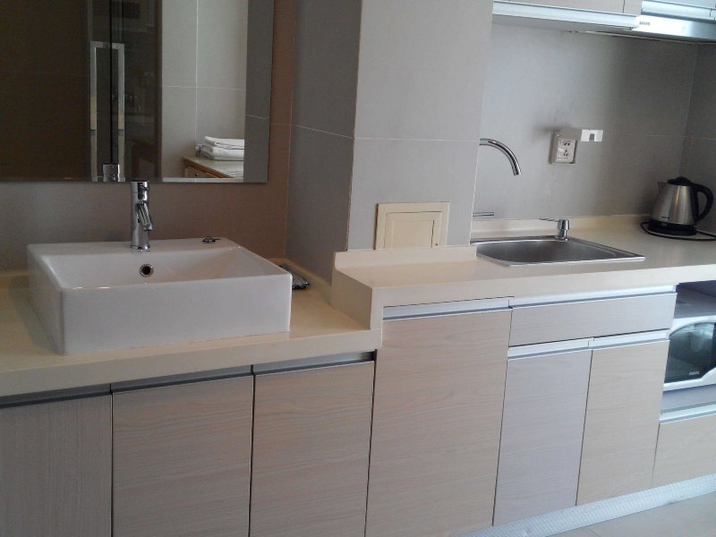 hotelPic