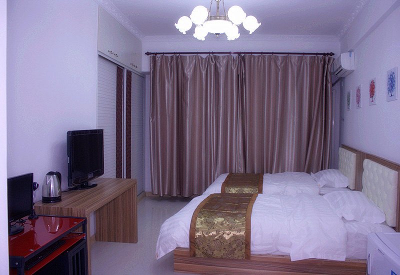 hotelPic