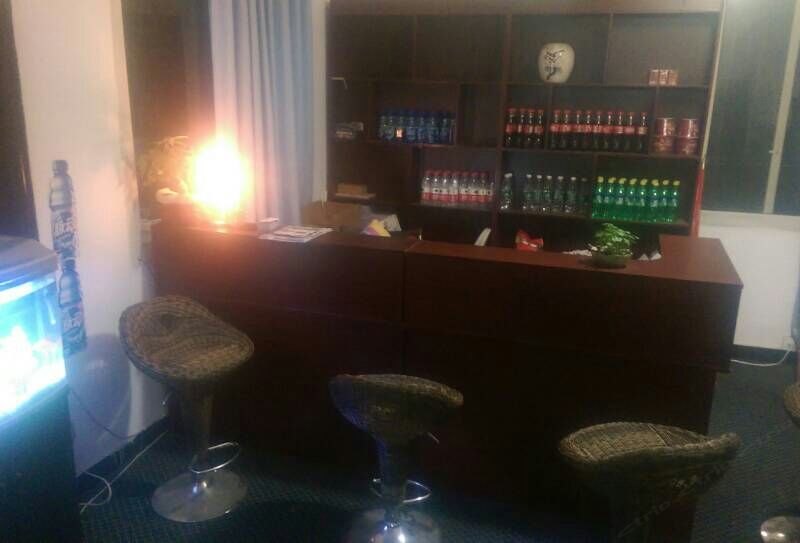 hotelPic