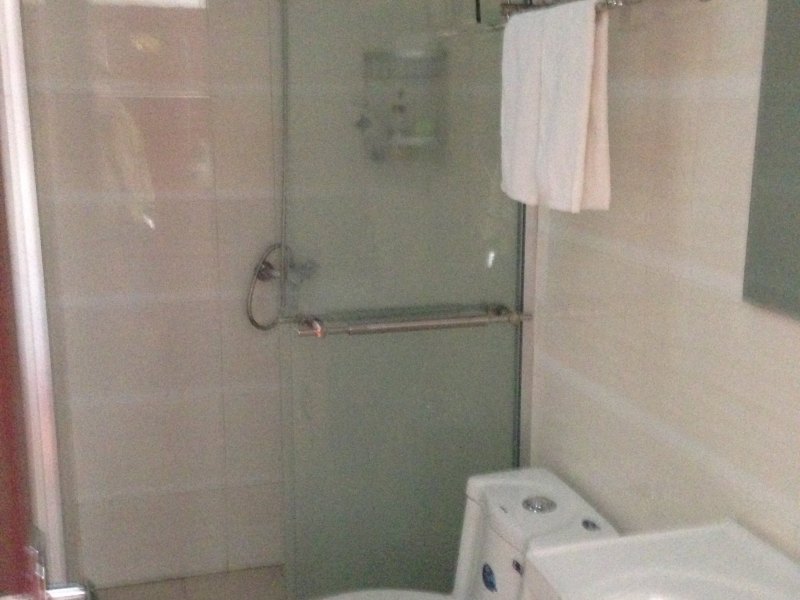 hotelPic
