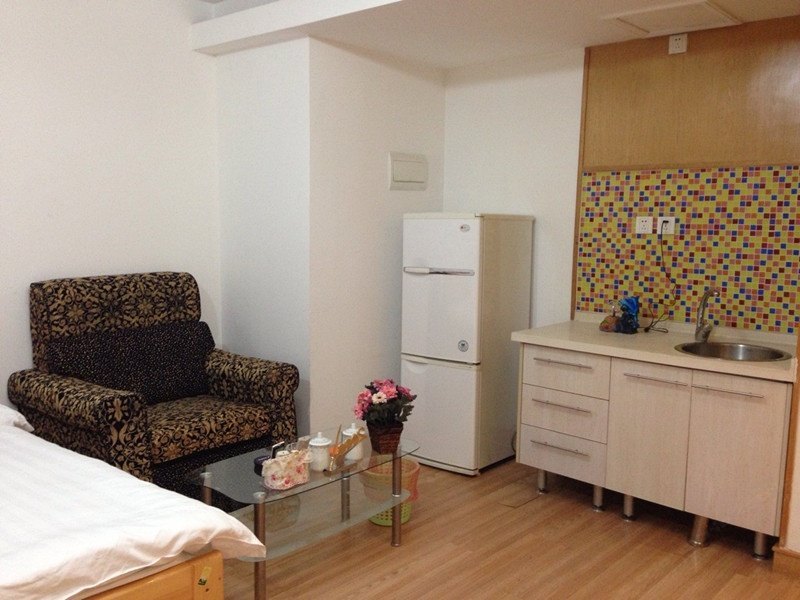 hotelPic