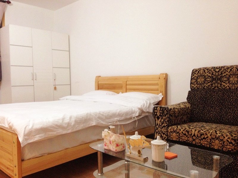hotelPic
