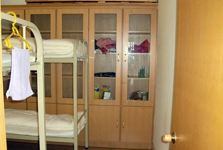 hotelPic