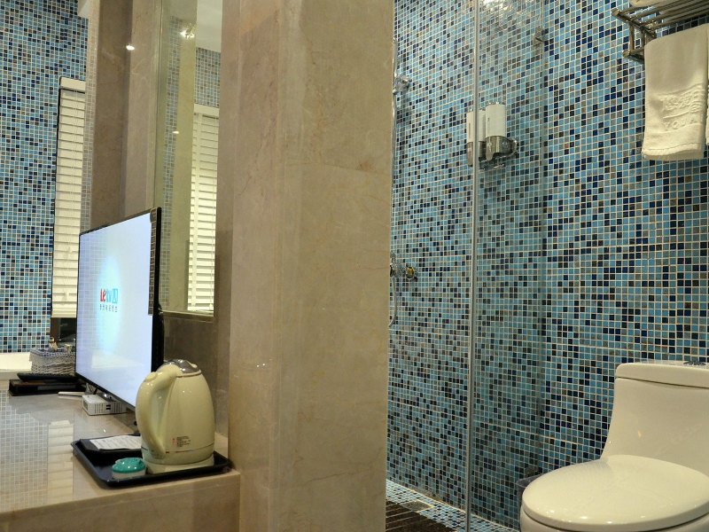 hotelPic