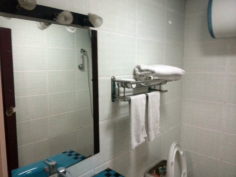 hotelPic