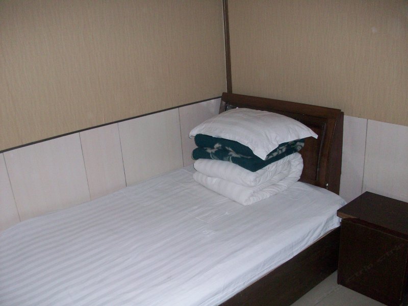 hotelPic