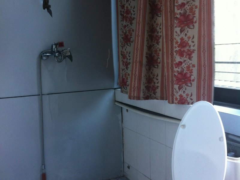 hotelPic