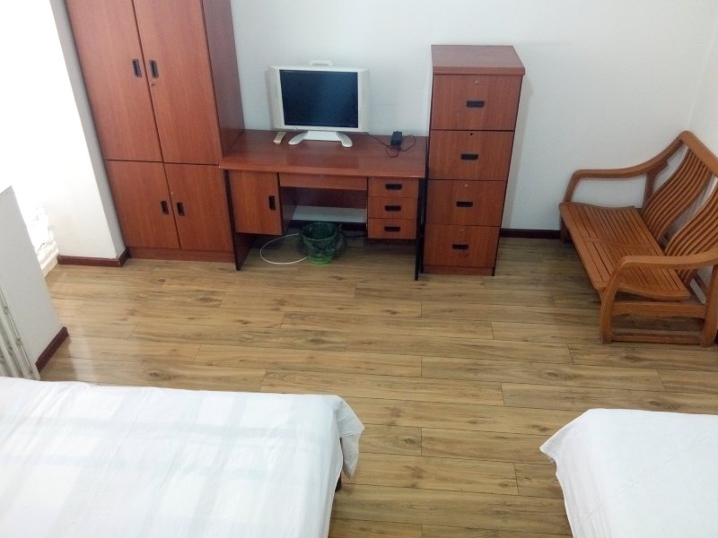hotelPic