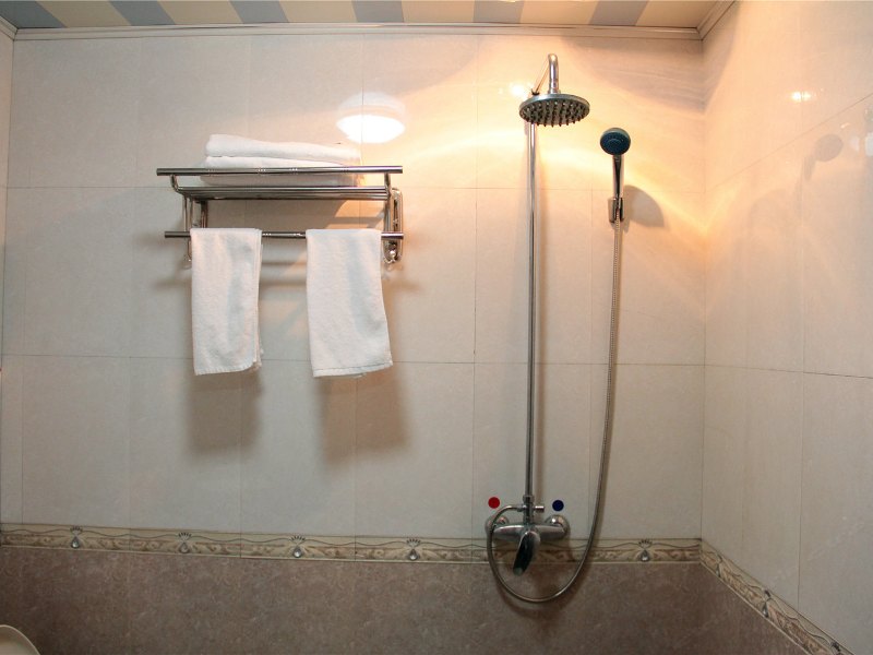 hotelPic