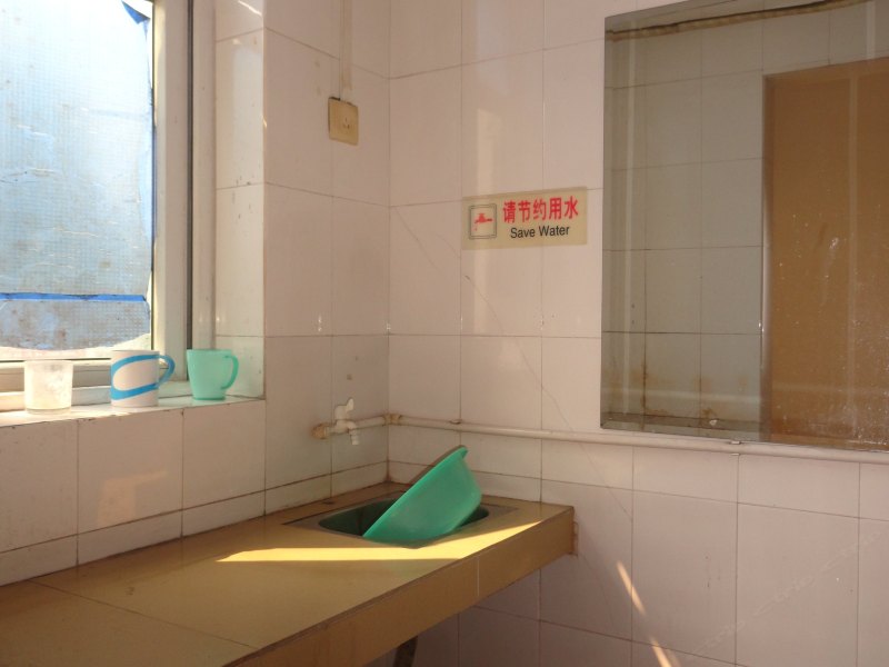 hotelPic