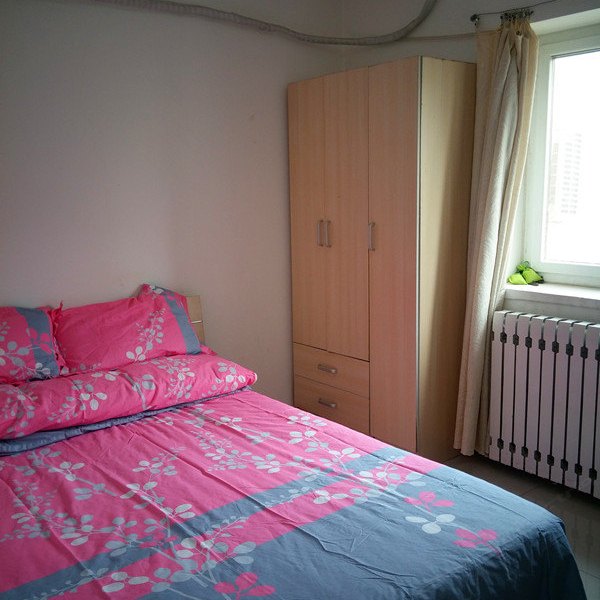 hotelPic